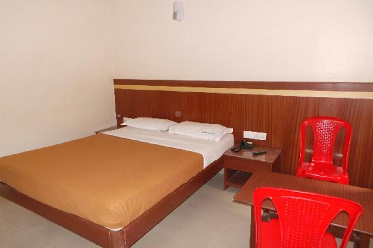 Mlc Gateway Deluxe Inn Бангалор Экстерьер фото